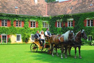 Schlosshof – Mittelpunkt im Schloss Ottersbach