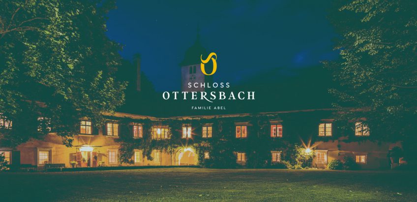 Schloss Ottersbach am Abend